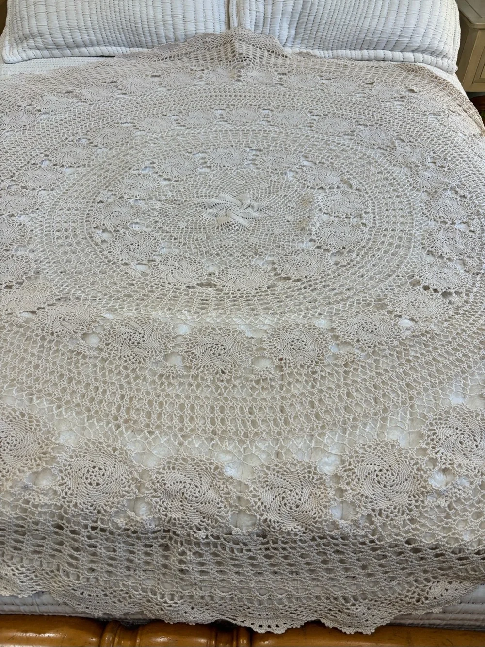 Vintage Cottagecore Cotton Lace Hand Crocheted Doiley Tablecloth Table Covering